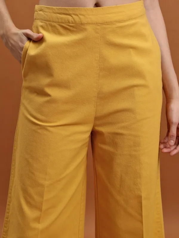  Tokyo Talkies Women Yellow Co-Ords