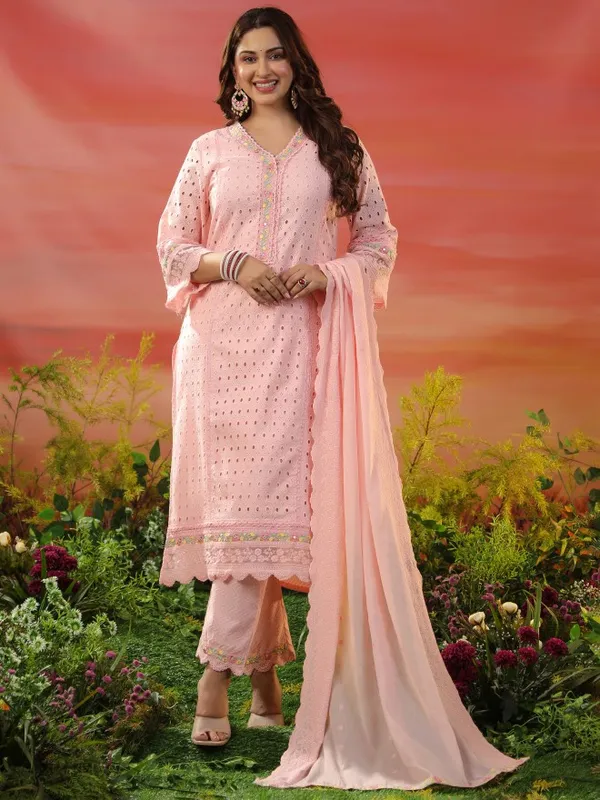 Women Kurta With Trousers & Dupatta