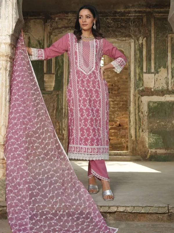 Women Kurta With Trousers & Dupatta