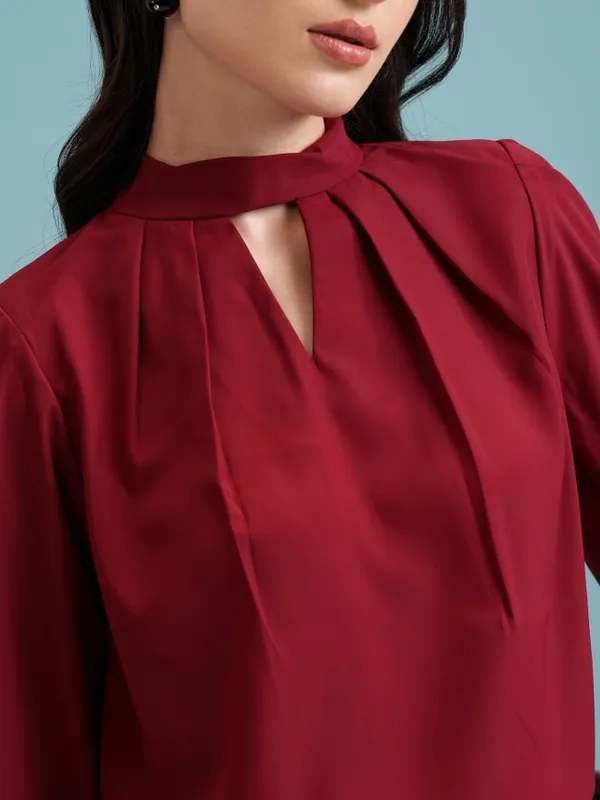  Tokyo Talkies Women Maroon Solid Blouson Tops