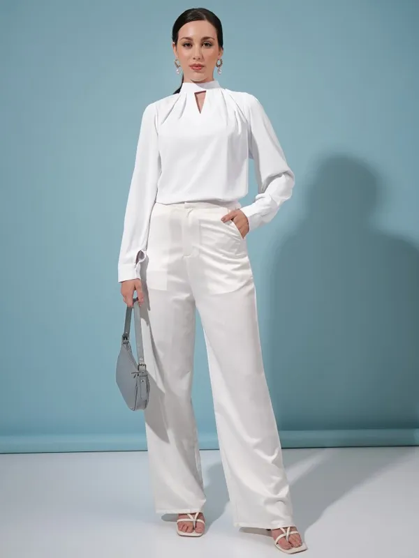  Tokyo Talkies Women White Solid Regular Tops