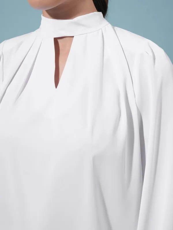  Tokyo Talkies Women White Solid Regular Tops