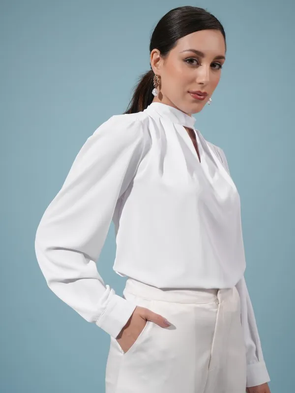  Tokyo Talkies Women White Solid Regular Tops