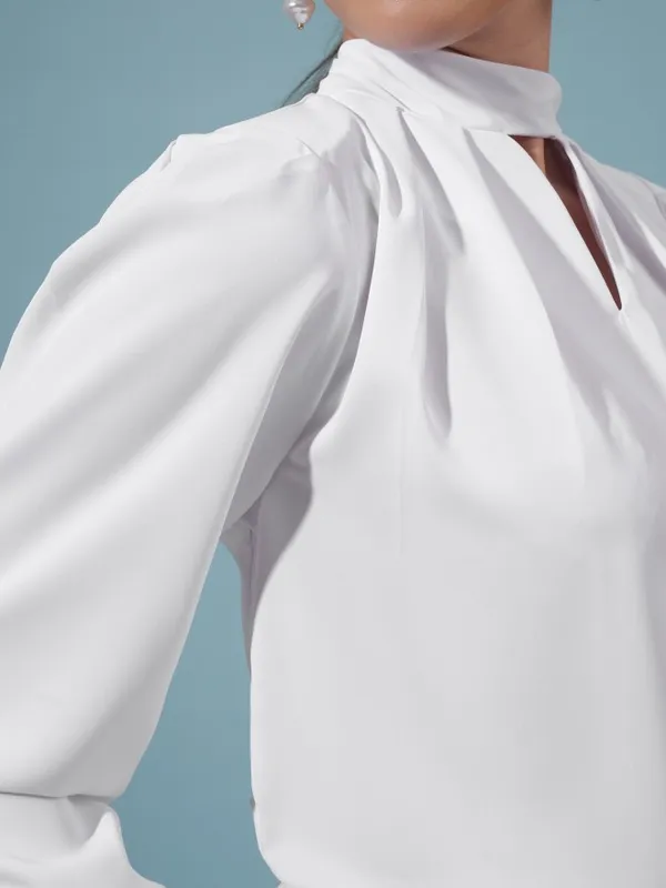  Tokyo Talkies Women White Solid Regular Tops
