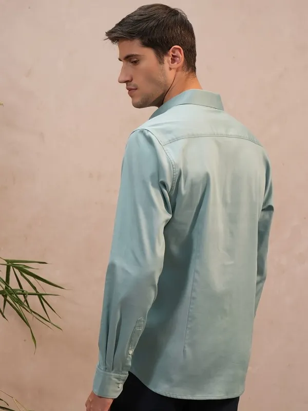  Locomotive Men Teal Solid Slim Fit Casual Shirts