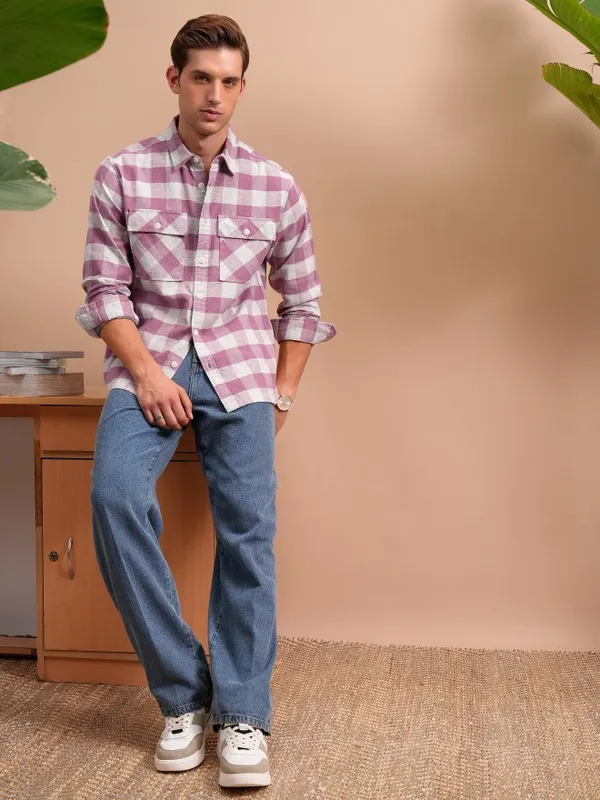  Locomotive Men Pink Checked Oversized Fit Casual Shirts