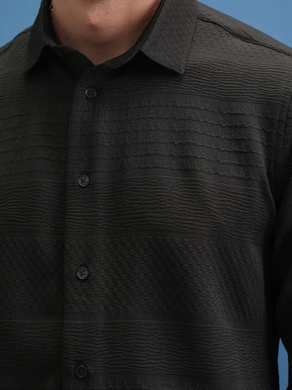  Locomotive Men Black Self Design Slim Fit Casual Shirts