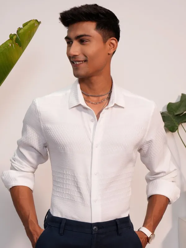  Locomotive Men White Self Design Slim Fit Casual Shirts