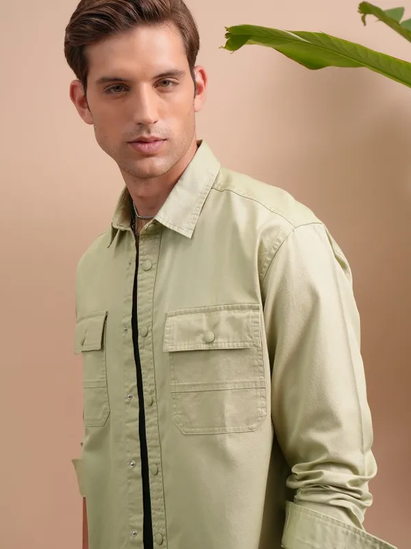  Locomotive Men Olive Solid Slim Fit Casual Shirts