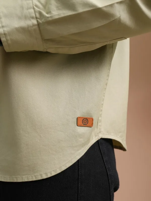 Locomotive Men Olive Solid Slim Fit Casual Shirts