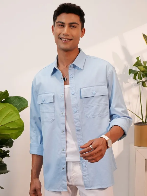  Locomotive Men Blue Solid Slim Fit Casual Shirts