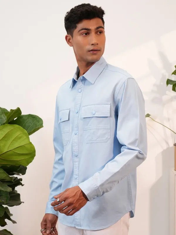  Locomotive Men Blue Solid Slim Fit Casual Shirts