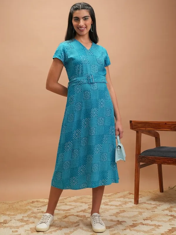 Vishudh Women Blue Printed A-Line Dress