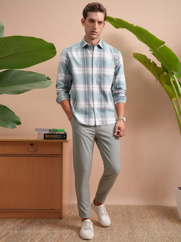  Locomotive Men Teal Checked Regular Fit Casual Shirts