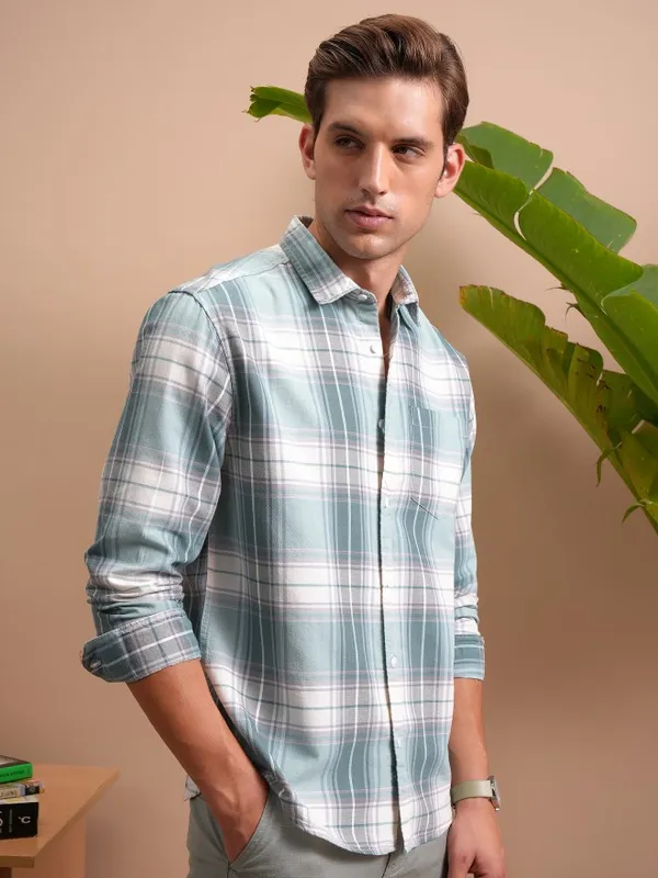  Locomotive Men Teal Checked Regular Fit Casual Shirts