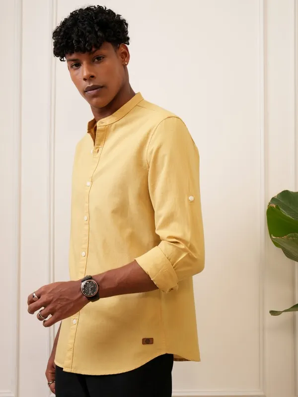  Locomotive Men Gold Solid Regular Fit Casual Shirts