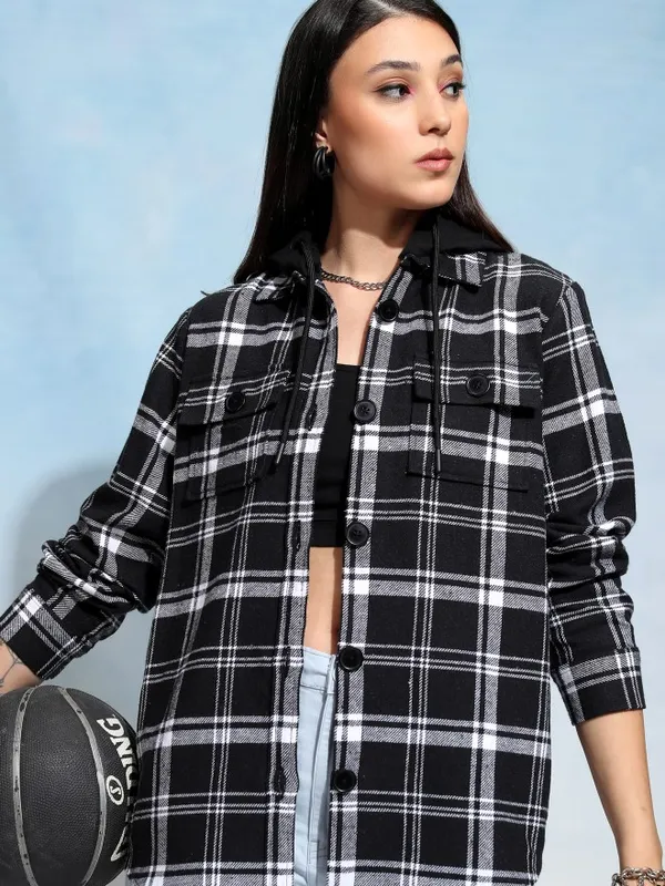 Tokyo Talkies Women Black Solid Regular Fit Casual Shirt