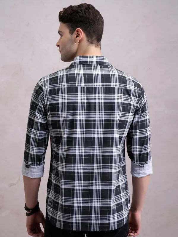 Highlander Men Black Checked Slim Fit Casual Shirts