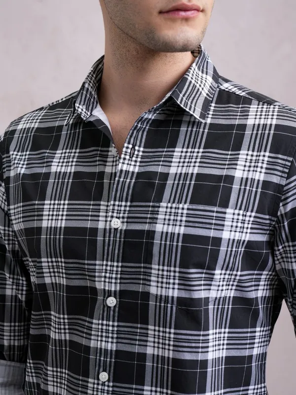  Highlander Men Black Checked Slim Fit Casual Shirts