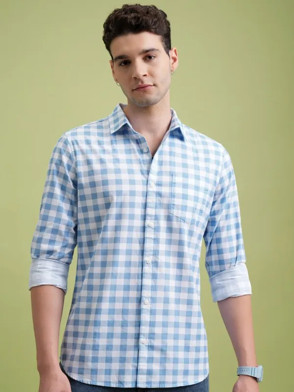  Highlander Men Blue Checked Slim Fit Casual Shirts