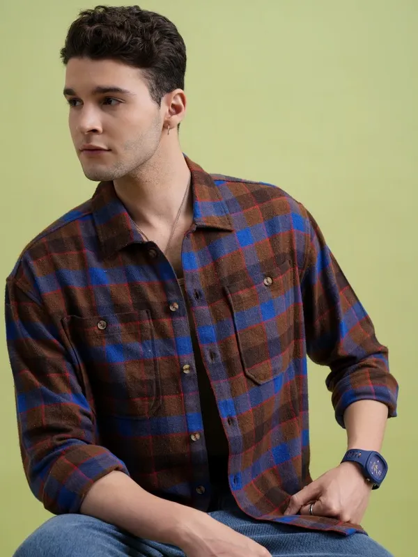  Highlander Men Brown Checked Regular Fit Casual Shirts