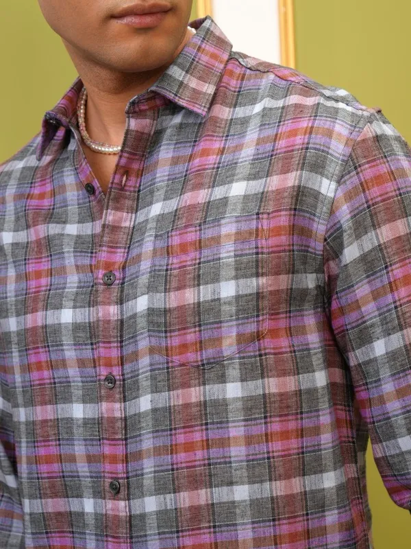 Locomotive Premium Men Grey Checked Relaxed Fit Casual Shirt