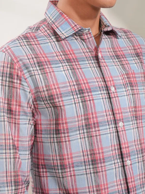 Locomotive Men Blue Checked Regular Fit Casual Shirts