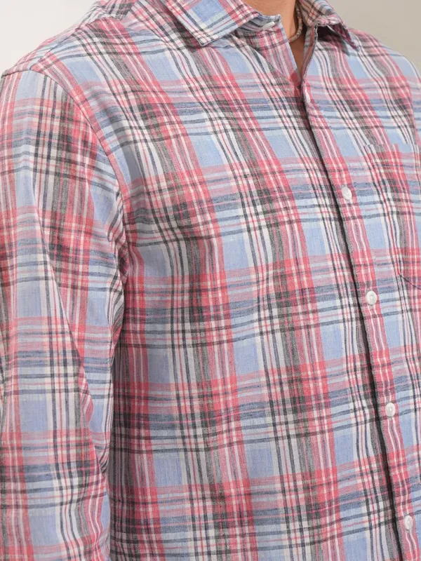  Locomotive Men Blue Checked Regular Fit Casual Shirts