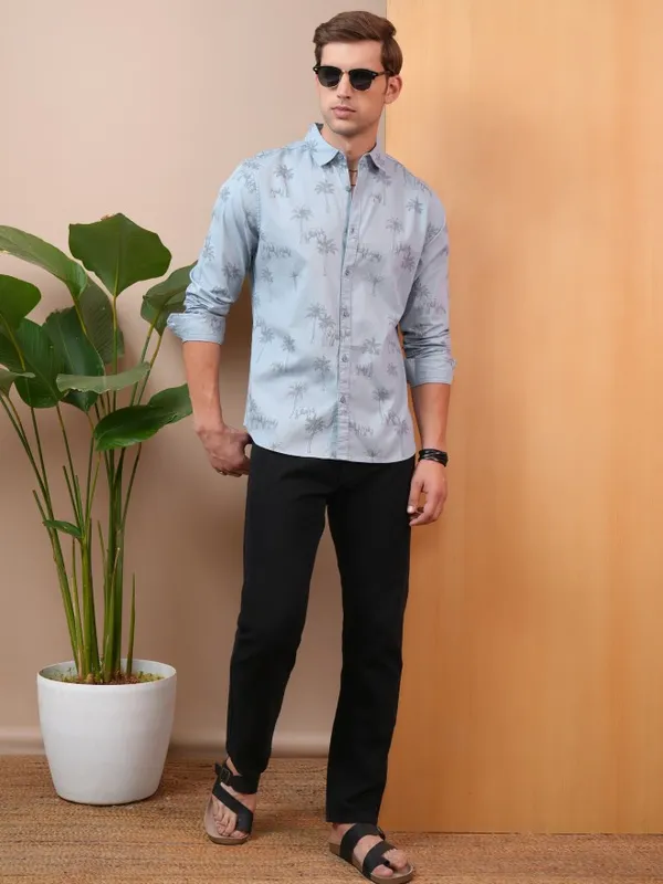 Locomotive Men Blue Printed Slim Fit Casual Shirt