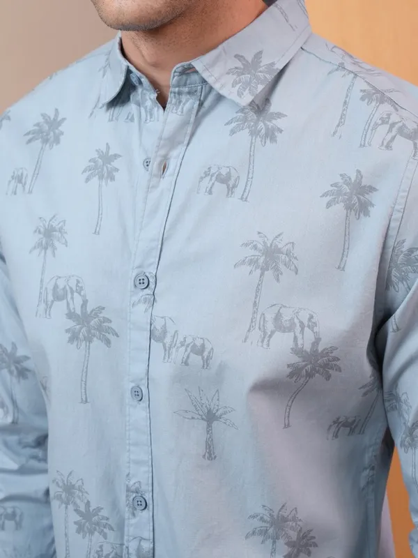 Locomotive Men Blue Printed Slim Fit Casual Shirt