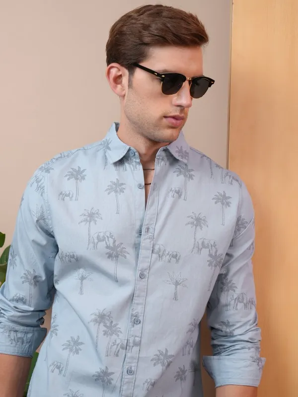 Locomotive Men Blue Printed Slim Fit Casual Shirt