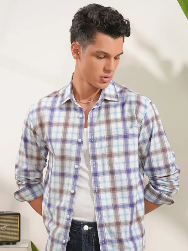 Men Regular Fit Casual Shirts