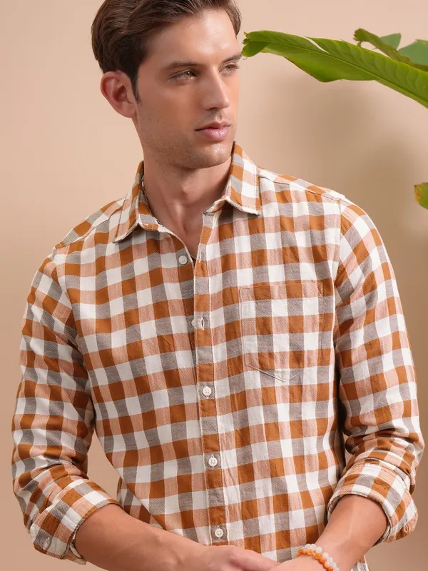  Locomotive Men Terracotta Checked Slim Fit Casual Shirts