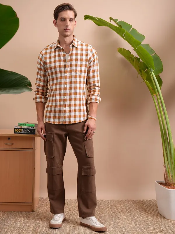  Locomotive Men Terracotta Checked Slim Fit Casual Shirts
