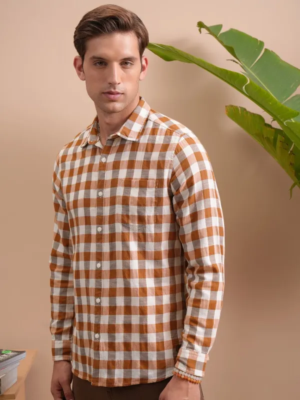  Locomotive Men Terracotta Checked Slim Fit Casual Shirts