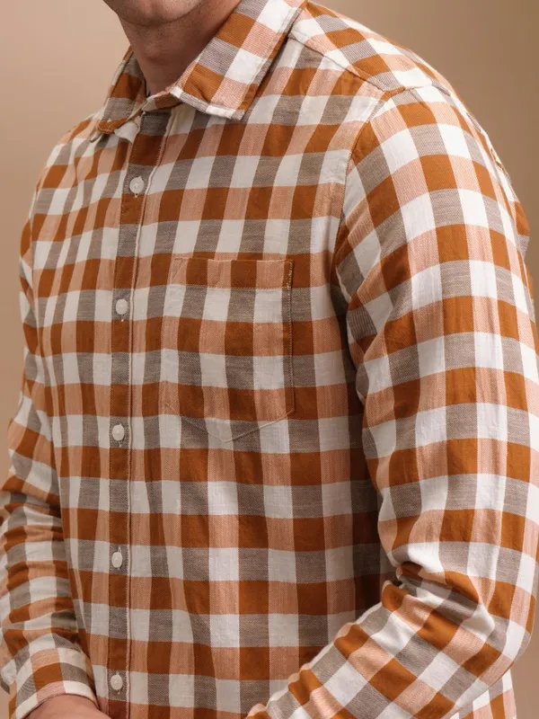  Locomotive Men Terracotta Checked Slim Fit Casual Shirts