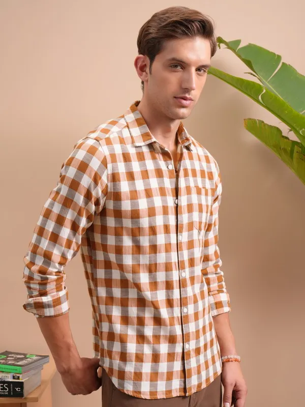  Locomotive Men Terracotta Checked Slim Fit Casual Shirts