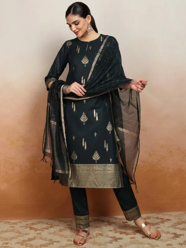 Vishudh Women Green Printed Kurta With Palazzos And Dupatta