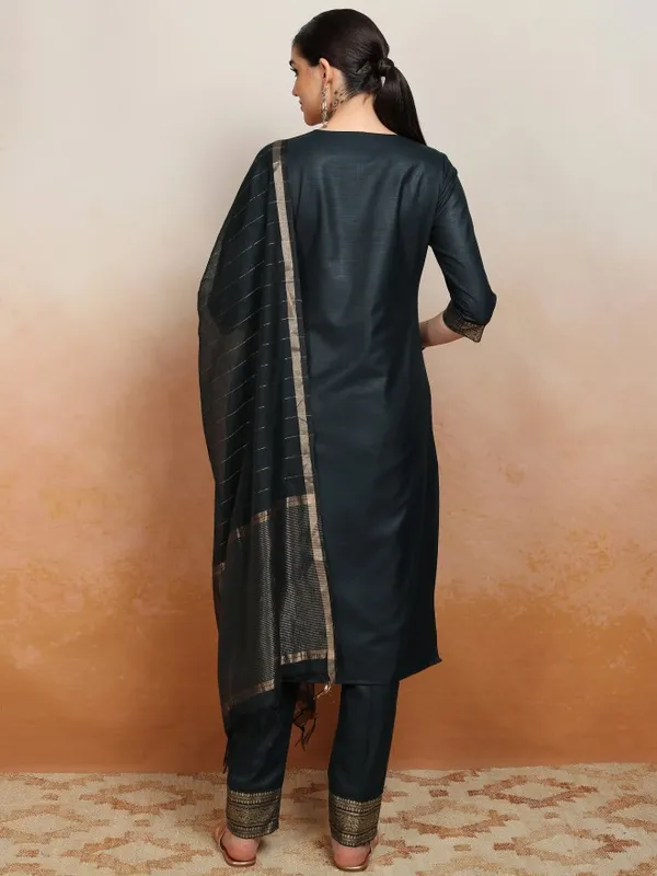 Vishudh Women Green Printed Kurta With Palazzos And Dupatta