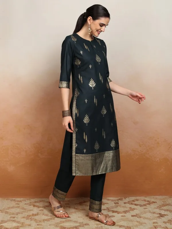 Vishudh Women Green Printed Kurta With Palazzos And Dupatta