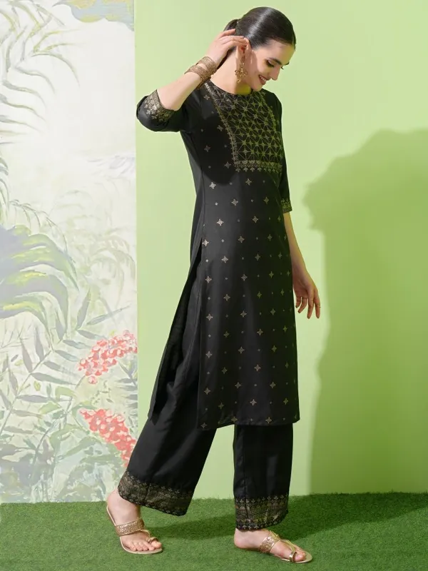 Vishudh Women Black Printed Kurta With Palazzos & Dupatta