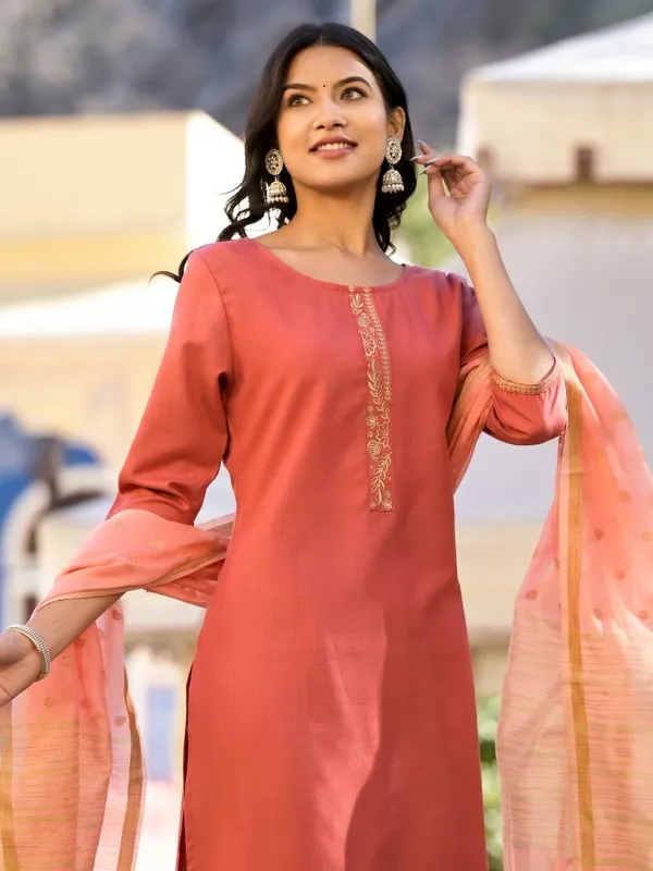  Vishudh Women Coral Solid Kurta Sets