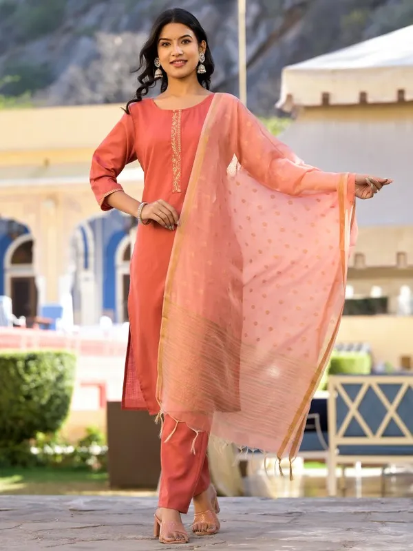  Vishudh Women Coral Solid Kurta Sets