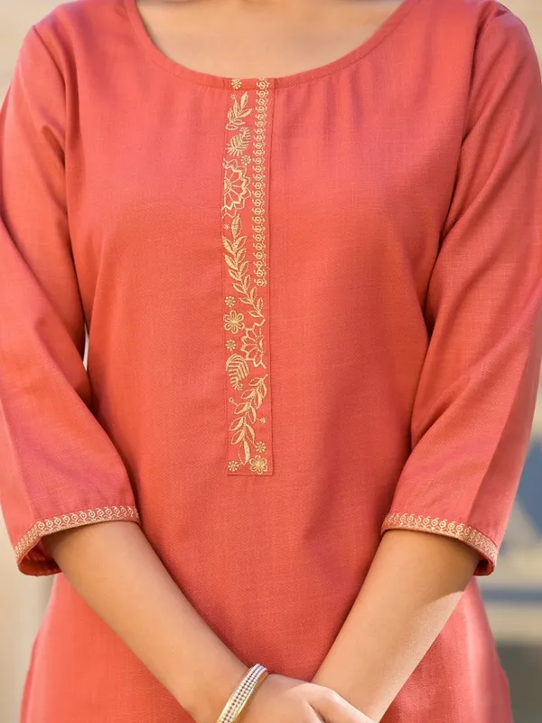  Vishudh Women Coral Solid Kurta Sets