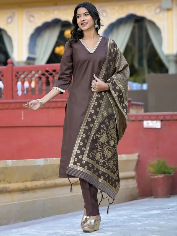 Women Kurta With Trouser & Dupatta