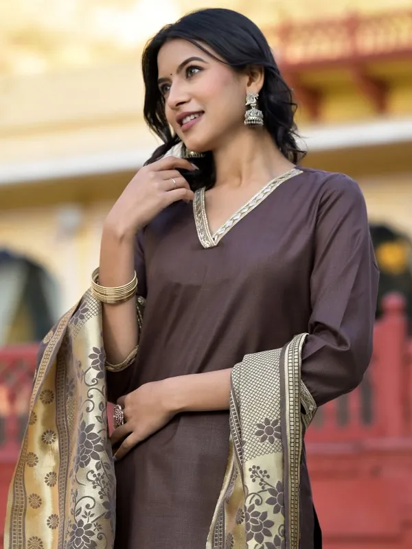 Women Kurta With Trouser & Dupatta