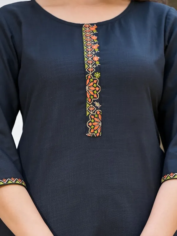 Vishudh Women Navy Blue Solid Kurta With Trouser And Dupatta