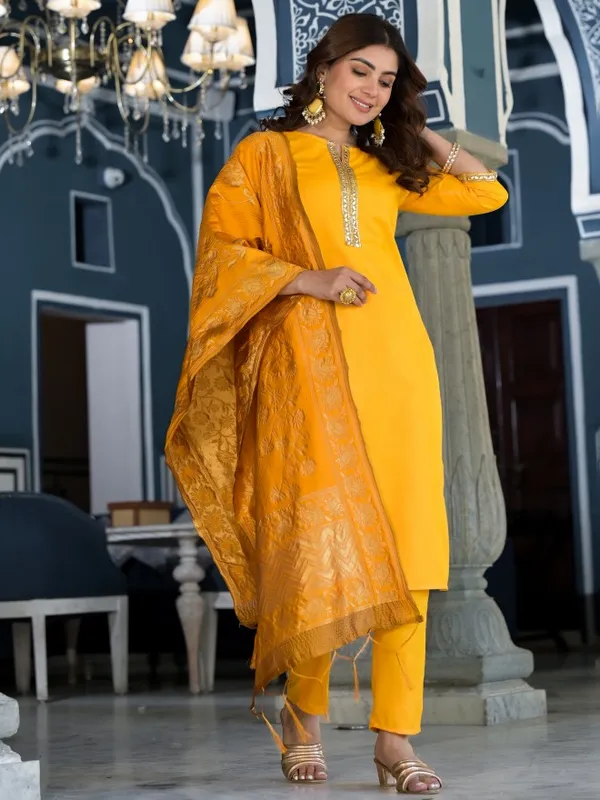  Vishudh Women Yellow Solid Kurta Sets