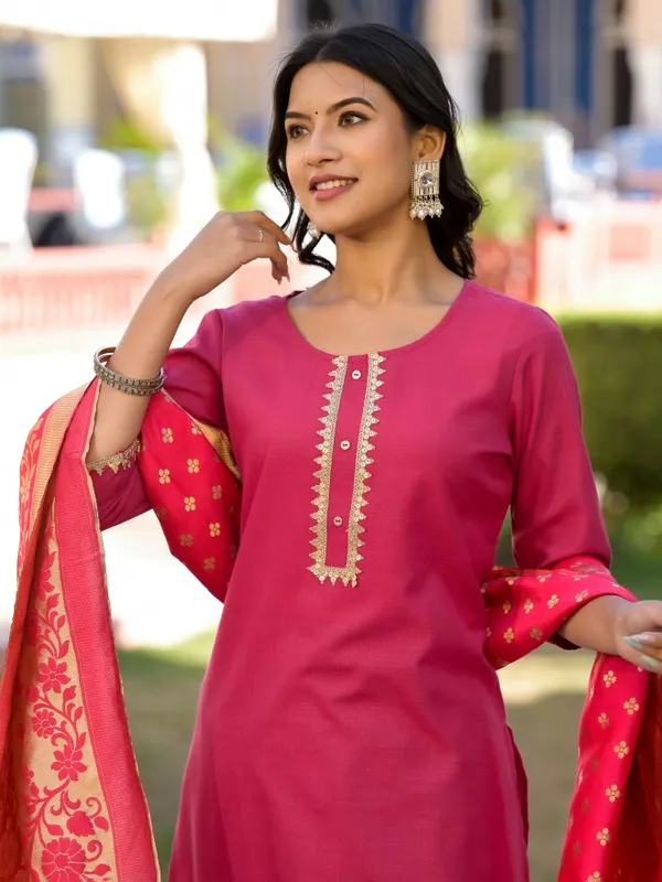  Vishudh Women Pink Solid Kurta Sets