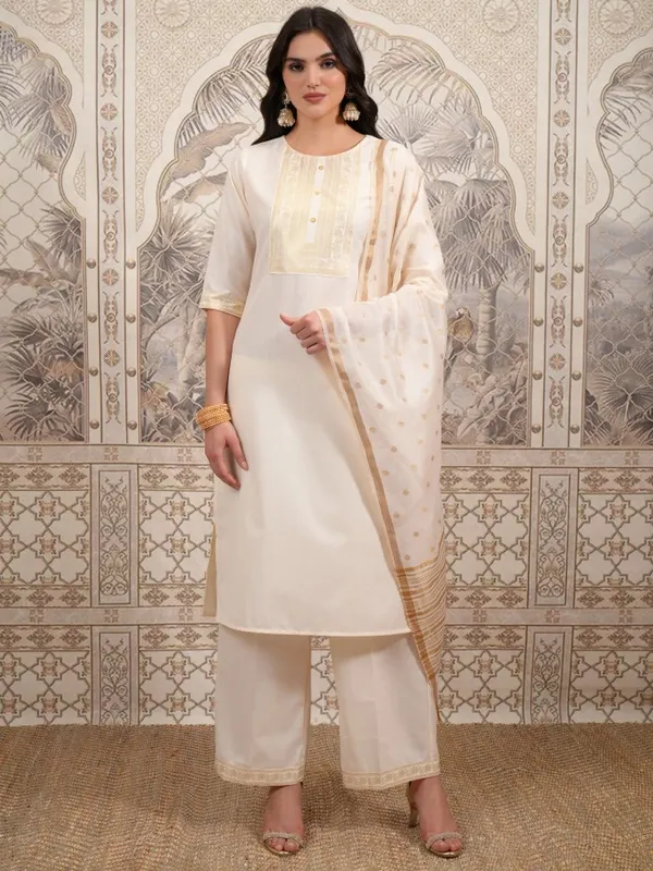 Women Kurta With Palazzo & Dupatta